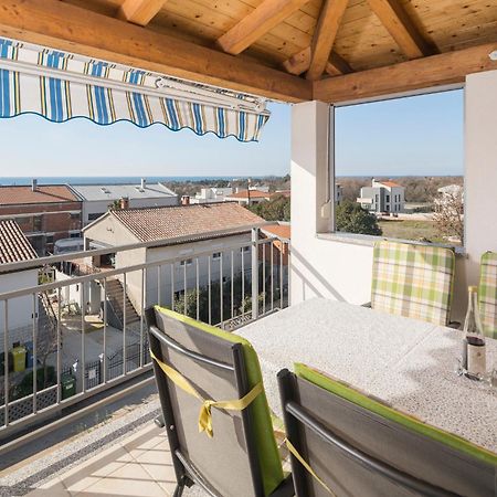 Villa Tina Пореч Екстериор снимка