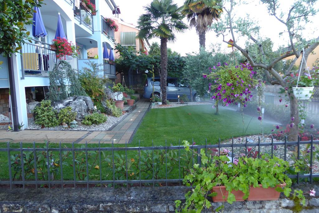 Villa Tina Пореч Екстериор снимка
