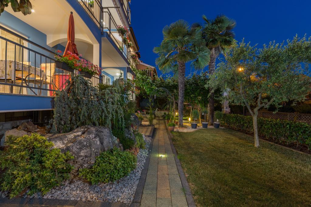Villa Tina Пореч Екстериор снимка