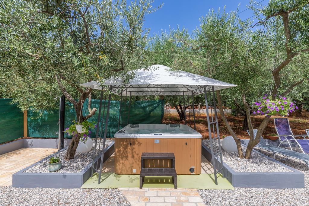 Villa Tina Пореч Екстериор снимка