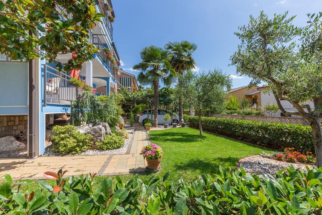 Villa Tina Пореч Екстериор снимка